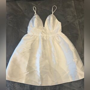 Lulus White V-Neck Babydoll Mini Dress, Never Worn, Size S